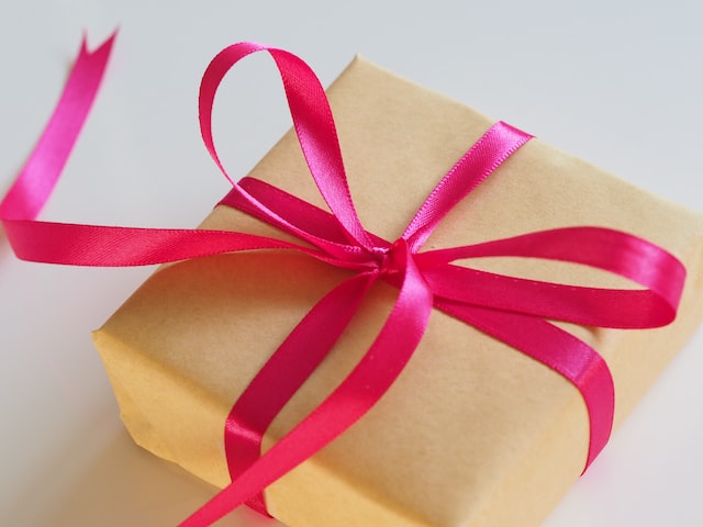 How To Make A Gift With Your Own Hands: 7 Interesting Ideas